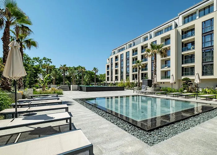 Seaside Luxury Complex And Διαμέρισμα *