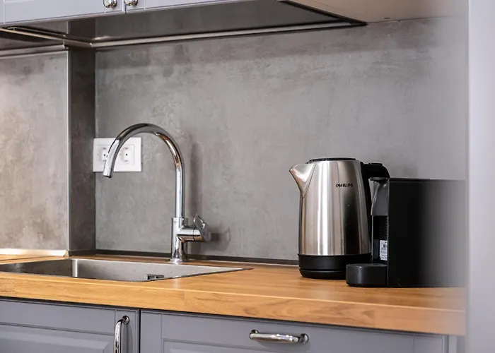 Seaside Luxury Complex And Άγιος Κωνσταντίνος και Ελένη