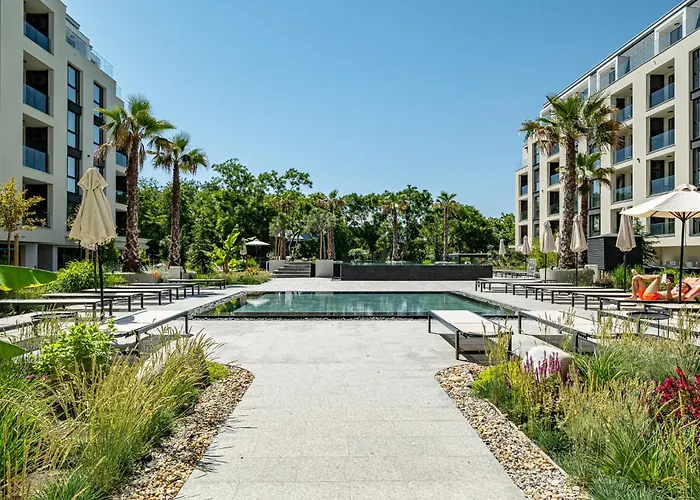 Seaside Luxury Complex And Διαμέρισμα Άγιος Κωνσταντίνος και Ελένη