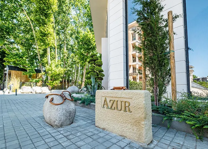 Seaside Luxury Complex And Άγιος Κωνσταντίνος και Ελένη